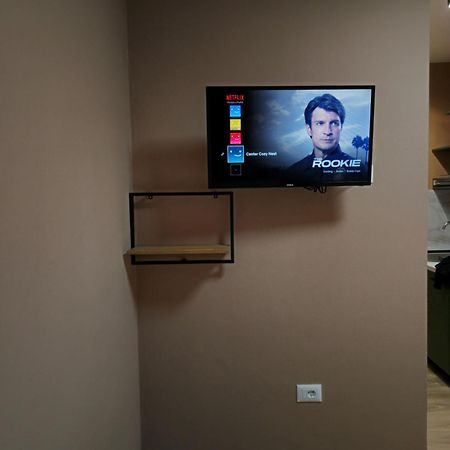 Center Cozy Nest Hotel Tirana Buitenkant foto