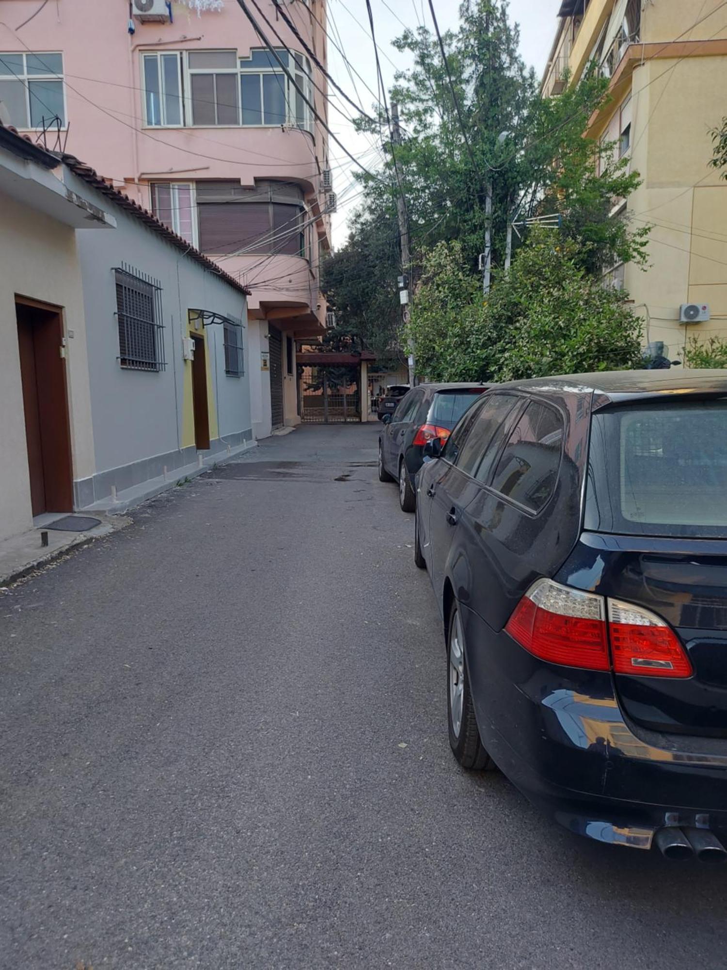 Center Cozy Nest Hotel Tirana Buitenkant foto