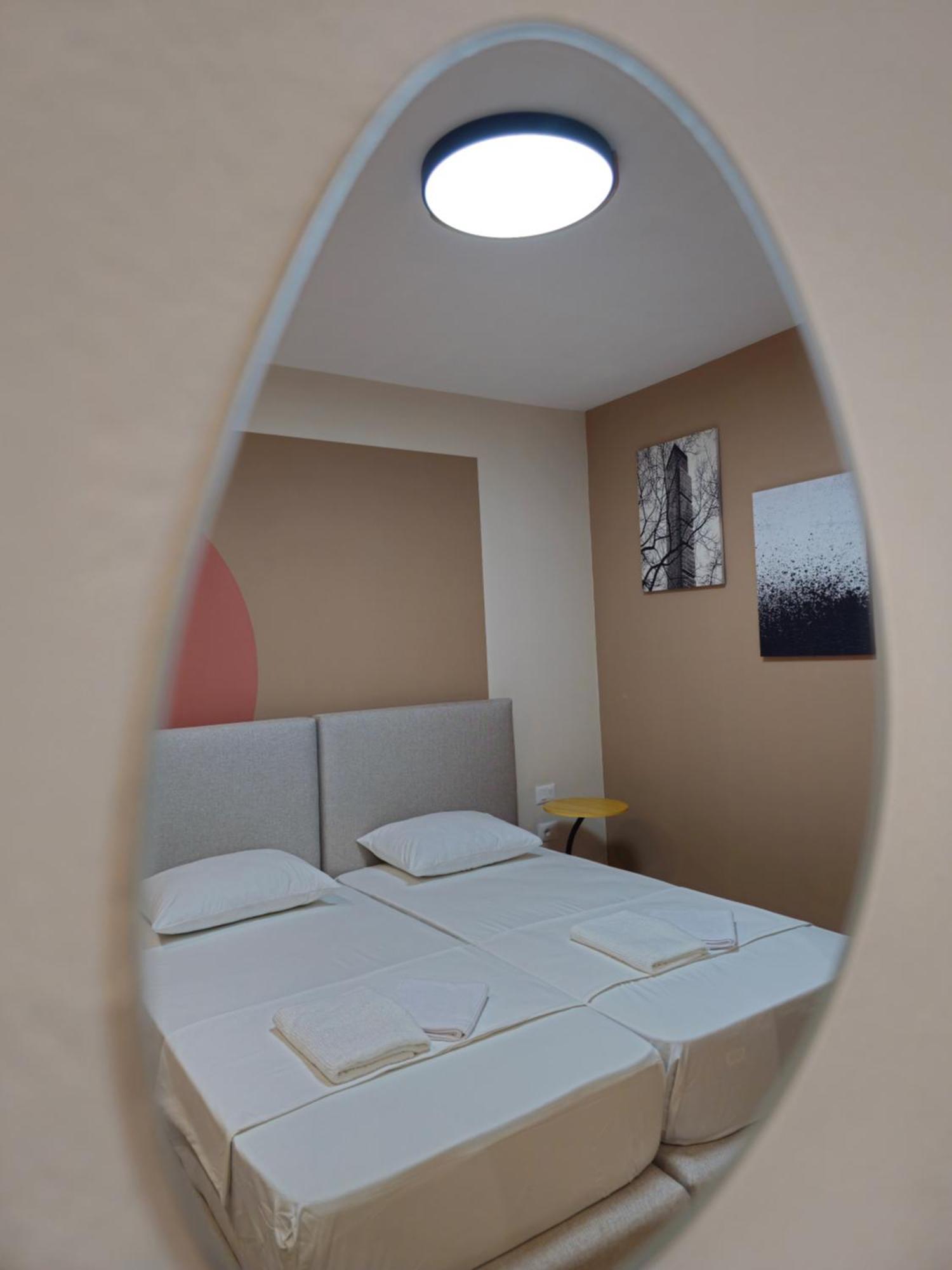 Center Cozy Nest Hotel Tirana Buitenkant foto